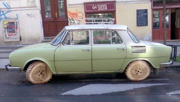 Škoda 100 na dřevo