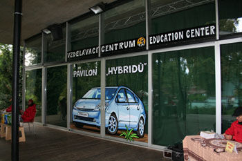 Pavilon hybridů v ZOO Praha