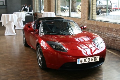 Tesla Roadster v Berlíně