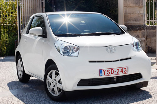 Toyota iQ