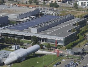 Ferrari - továrna Maranello se solárními panely