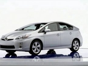 hybrid Toyota Prius model 2010 na Detroitském autosalonu
