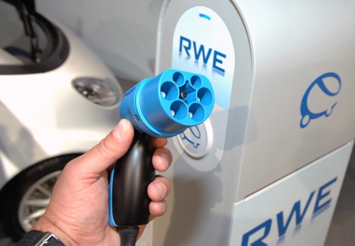 Elektromobily - rychlonabíjecí stanice RWE