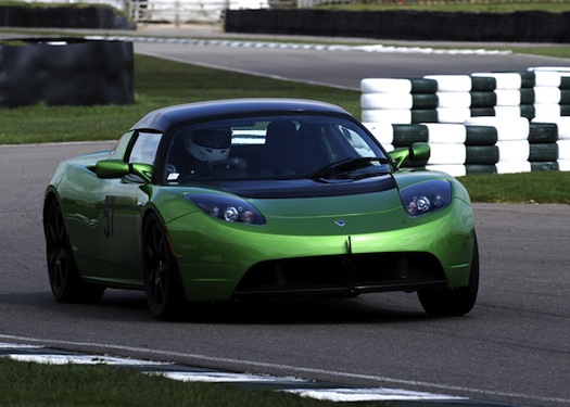 Tesla Motors - Tesla Roadster - vstup na burzu - závody