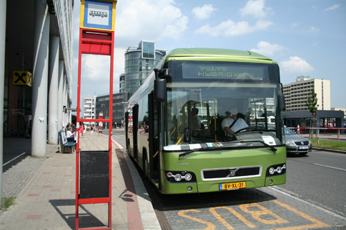 Hybridní Volvo 7700