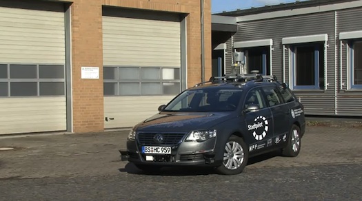 robotická inteligentní chytrá auta - volkswagen passat