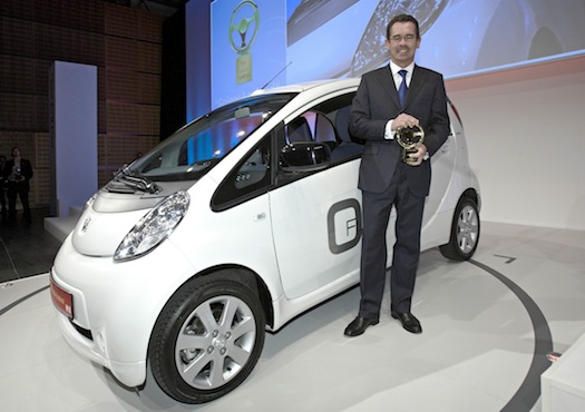 elektromobily - Peugeot iOn Německo Berlín Zelený volant