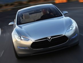 elektromobily - Tesla Model S továrna NUMMI