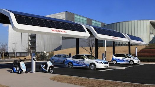Honda - solární dobíjecí stanice