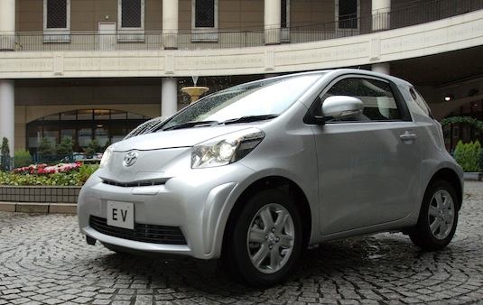 elektromobily Toyota EV prototyp