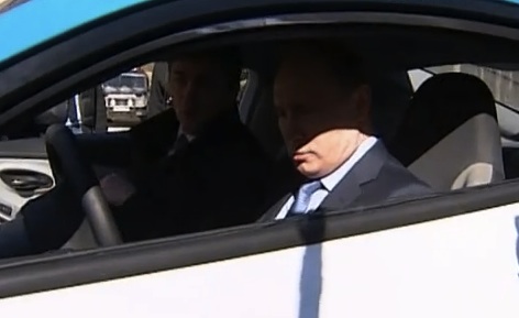 hybridy Vladimír Putin Jo Mobil