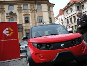 Praha elektromobilní Tazzari Zero elektromobil