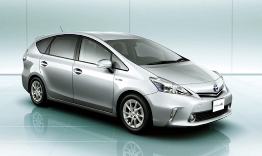 auto hybridy Toyota Prius Alpha
