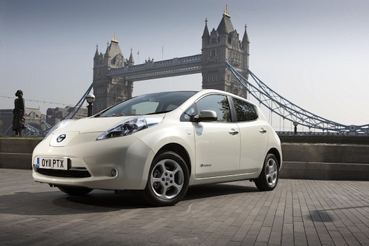 elektromobil Nissan Leaf Londýn