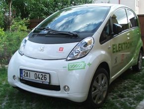 auto test elektromobilu Peugeot iOn