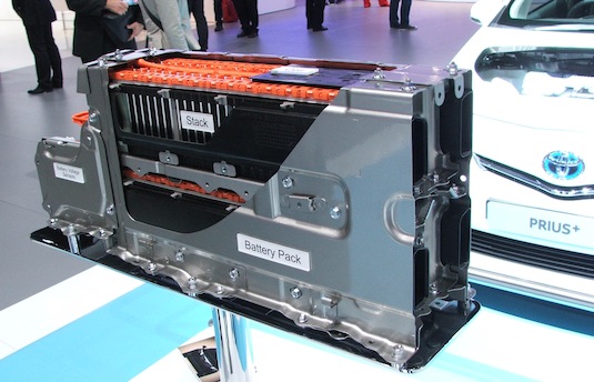 auto hybrid prius+ baterie