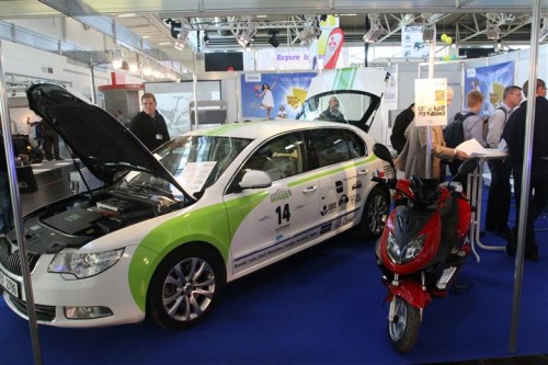 eCarTec 2011 v Mnichově a česká elektrická limuzína VUT Super El