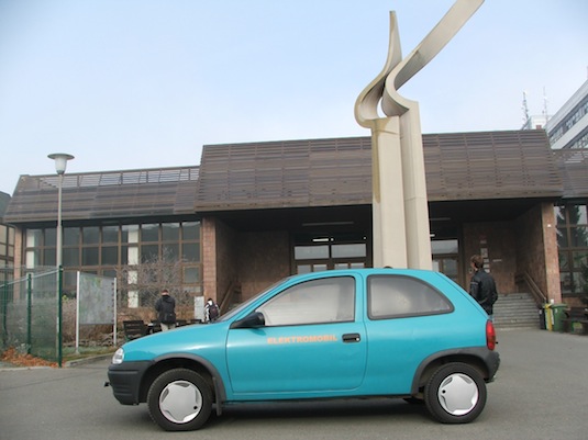 auto elektromobil elektromobil Opel Corsa ZČU