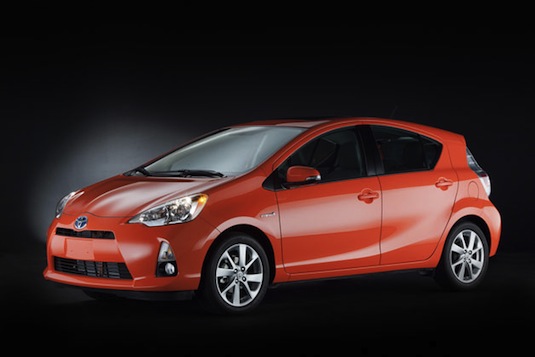 auto hybrid Toyota Prius c