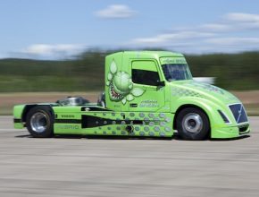 hybrid nákladní Volvo Mean Green