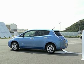 auto elektromobil Nissan Leaf bezdrátové dobíjení