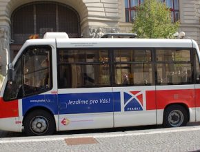 elektrický autobus Zeus v Praze