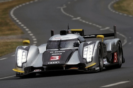 auto hybrid Audi R18 Le Mans