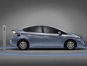 auto plug-in hybrid Toyota Prius plug-in hybrid