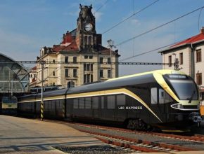 vlaky železnice LEO Express Praha Hlavní nádraží