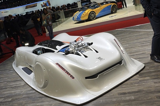 auto elektromobil Valmet Automotive Dawn