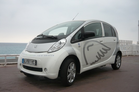 auto elektromobil Peugeot iOn Nice půjčovna dobíjecí stanice