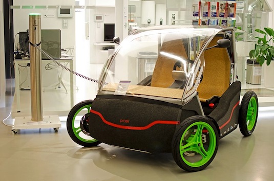 auto elektromobil PREkolo Centrum energetického poradenství Praha PRCEK elektromobil