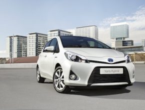 auto hybrid Toyota Yaris Hybrid