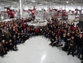 auto elektromobil Tesla Model S karoserie bílá