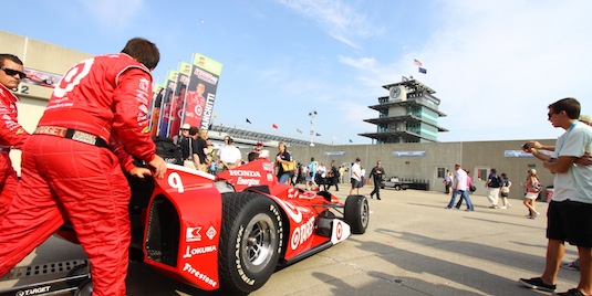 auto Indianapolis 500 2012 auta na bioetanol