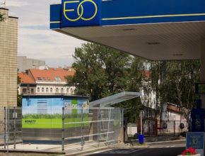 auto na plyn plnící CNG stanice Bonett