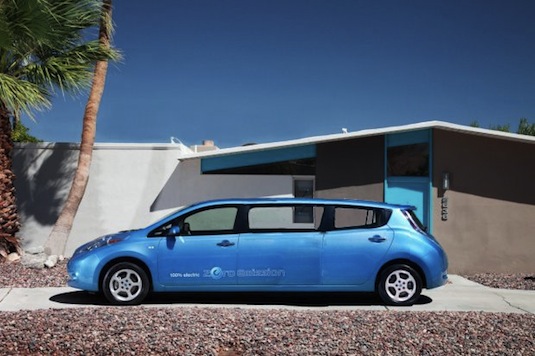 auto elektromobil Nissan Leaf limuzína přestavba