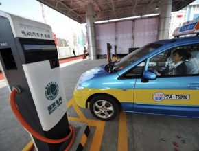 auto elektromobil Čína dobíjecí stanice pro elektromobily
