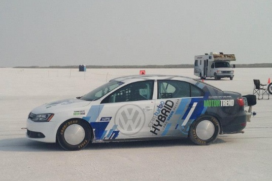auto hybrid Volkswagen Jetta Hybrid