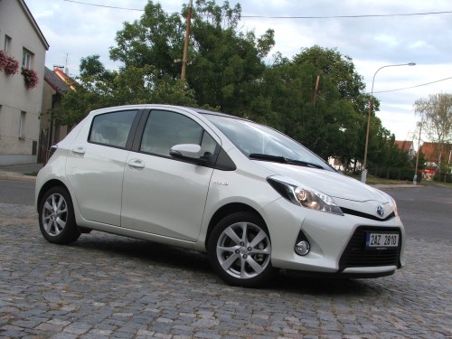 Toyota Yaris Hybrid test
