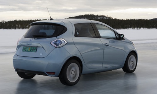 auto elektromobil Renault Zoe zimní testy