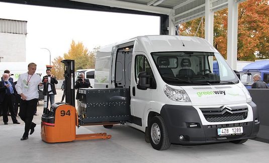 auto elektromobil výměnna stanice baterií Greenway