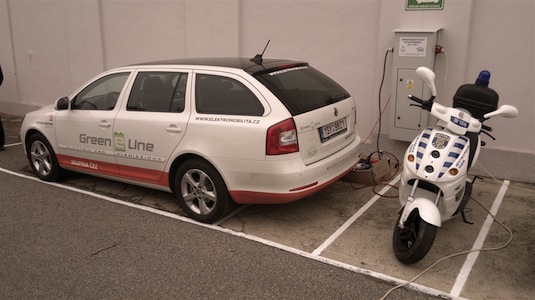auto elektromobil Škoda Octavia Green E Line elektromobil elektroskútr městská policie Tábor