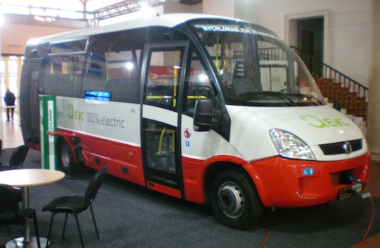 autobus elektrobus First FCLLI EVC Group Midibus Czechbus