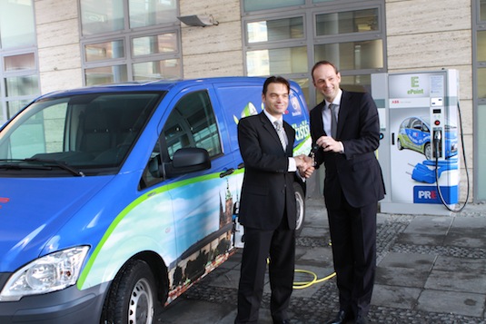 auto elektromobil elektrická dodávka Mercedes-Benz Vito E-Cell PRE