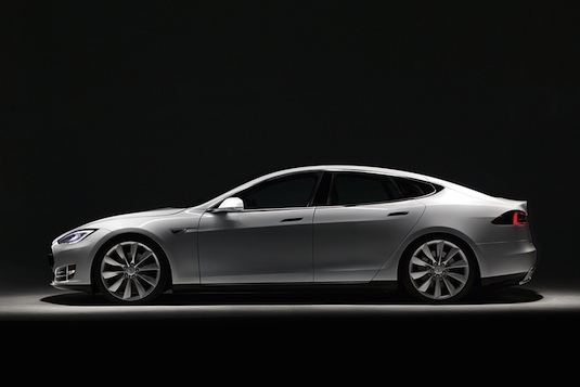 auto elektromobil Tesla Model S Německo cena elektromobilu