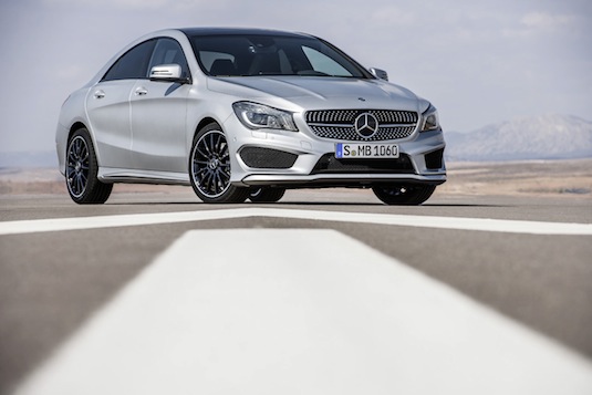 auto Mercedes-Benz CLA