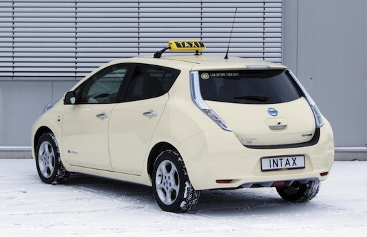 auto Nissan Leaf taxi Intax úprava