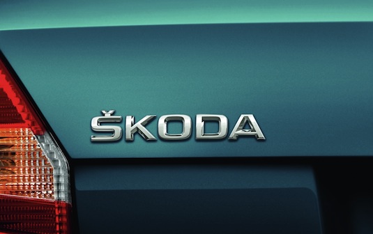 auto Škoda Fabia logo Škoda