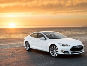 auto elektromobil Tesla Model S